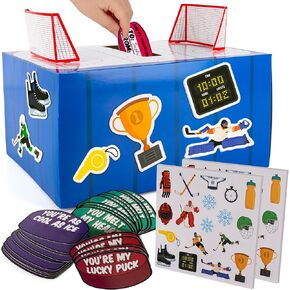 صندوق حرفة هوكي عيد الحب من آرت كرياتيفيتي للأطفال - اصنع مجموعة صندوق بريد عيد الحب الخاص بك للأولاد والبنات - تتضمن 30 بطاقة، صندوق، 18 قطعة إسفنجية مزخرفة - لوازم حرفية لطيفة in Kuwait