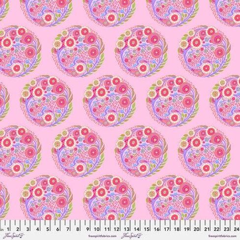 حزمة Parisville Deja Vu Fat Quarter Bundle (8 قطع) من Tula Pink for Free Spirit 18 × 21 بوصة (45.72 سم × 53.34 سم) قطع قماش من نسيج اللحاف DIY in Kuwait