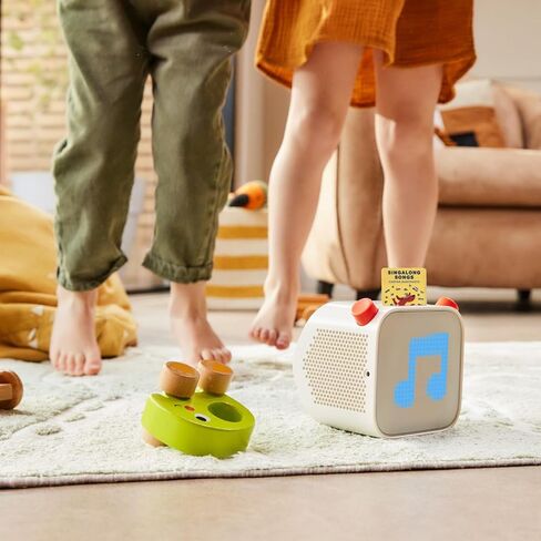 Yoto Fancy Nancy Audio Collection – Kids Audio Card for Use with Player & Mini All-in-1 Audio Device, Screen-Free Listening with Fun Stories for Playtime Bedtime & Travel, Ages 4+ in Kuwait