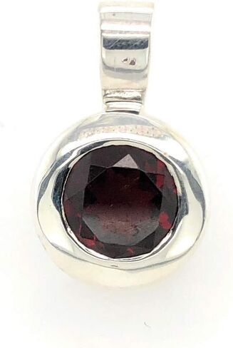 Natural Pyrope Garnet 925 Solid Sterling Silver Pendant 19mm in Saudi Arabia