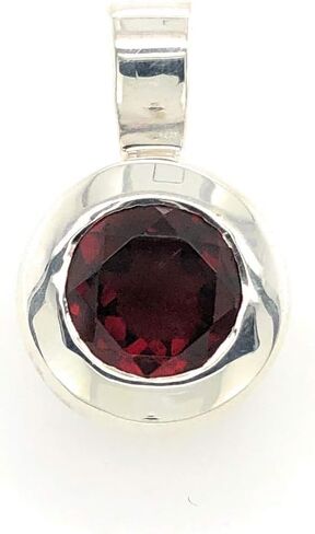Natural Pyrope Garnet 925 Solid Sterling Silver Pendant 19mm in Saudi Arabia