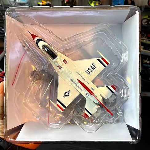 1:72 سبيكة USAF F-16 القتال الصقر ثندربيردز مظاهرة الطائرات المقاتلة لعبة نموذج طائرة محاكاة الطيران العلوم معرض نموذج in Kuwait