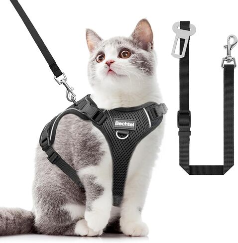 Cat Harness, Cat Harness and Leash for Walking, Adjusted in Four Directions and Breathable Cat Harness for Anti Escape That can be Fitted and Positioned, Reflective Strips Harness, Black, S in Saudi Arabia