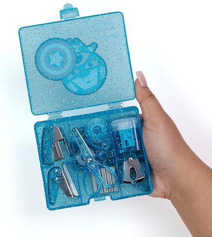 مجموعة مستلزمات المكتب الصغيرة Yoobi x Marvel Avengers ومجموعة مقصات Marvel، مجموعة مستلزمات كابتن أمريكا (دباسة، دبابيس، ثقب، موزع شريط، والمزيد) مقص للأطفال مع شفرة 2 1/4 بوصة in Kuwait