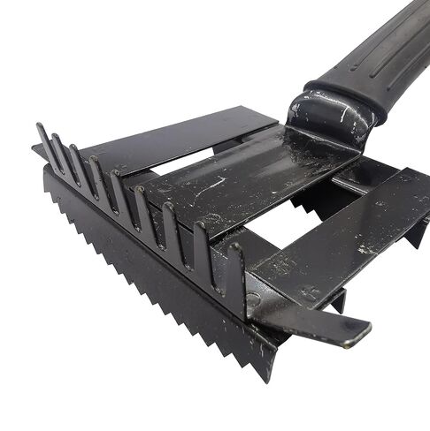 Livestock Shedding Comb Cattle Grooming Combs Metal Livestock Brush Tools Cow Cattle Brush Bull Hair Brush Grooming for Horse, Cattle,Sheep (Black) in Saudi Arabia