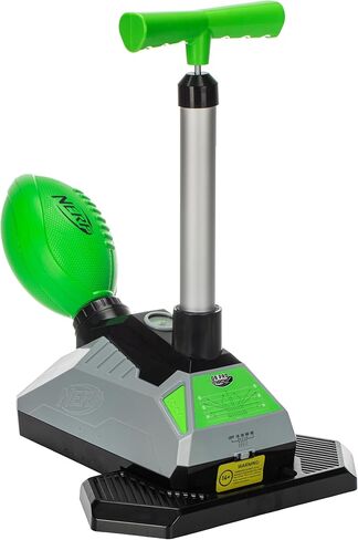 Nerf QB Pro Foam Football Passer - قاذفة كرات صغيرة لممارسة الأطفال + الألعاب - ممر كرة قدم ممتع للشباب في الهواء الطلق - كرة إسفنجية مقاس 8.5 بوصة متضمنة in Kuwait
