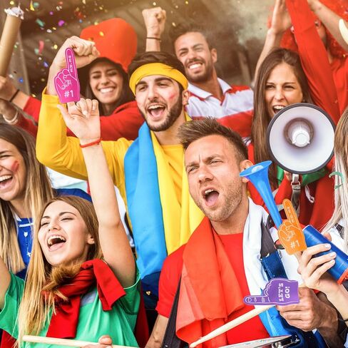100 قطعة من أصابع الإسفنج الصغيرة، هدايا حفلات كرة القدم، نحن رقم 1 ودعنا نذهب للرياضة، مستلزمات الحفلات ذات الطابع الرياضي للبيسبول وكرة السلة وكرة القدم (10 ألوان) in Kuwait