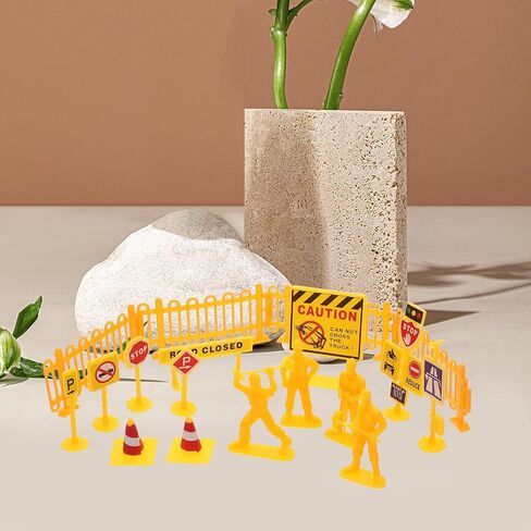 108 قطعة إشارات المرور على الطرق Playset علامات الشوارع مخاريط المرور الصغيرة إشارة اللعب أضواء الشوارع للأطفال تعليم السلامة اللعب in Kuwait