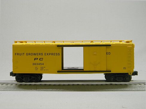 Fruit Growers Express Standard O RBL Reefer CAR #363454 O Gauge in Kuwait