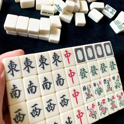 مجموعة ماجونج صغيرة للسفر مكونة من 144 قطعة - لعبة ترفيهية عائلية تقليدية محمولة، لعشاق الماجونج - هدية مثالية للهالوين والكريسماس in Kuwait