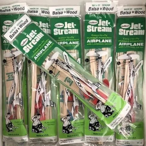 اثنتي عشرة (12) طائرة لعبة من خشب البلسا رقم 55 من طراز جيت ستريم الطائر in Kuwait