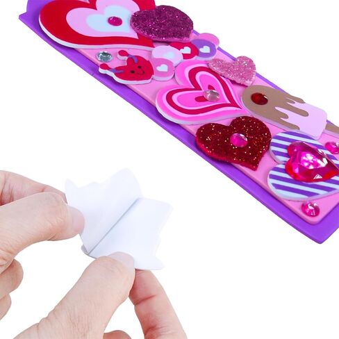 Winlyn 36 مجموعات من زخارف عيد الحب DIY على شكل قلب من الإشارات المرجعية لعيد الحب، مجموعات حرفية من الفوم الفارغة مع ملصقات إسفنجية لعيد الحب لأنشطة الفصول الدراسية للأطفال، هدايا الحفلات، تبادل الهدايا in Kuwait