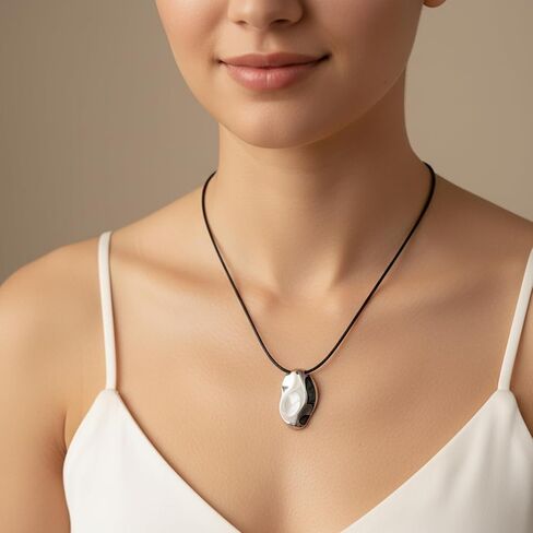 Chunky Necklace Pebble Pendant Necklace Leather Rope Necklaces Statement Trendy Jewelry in Kuwait