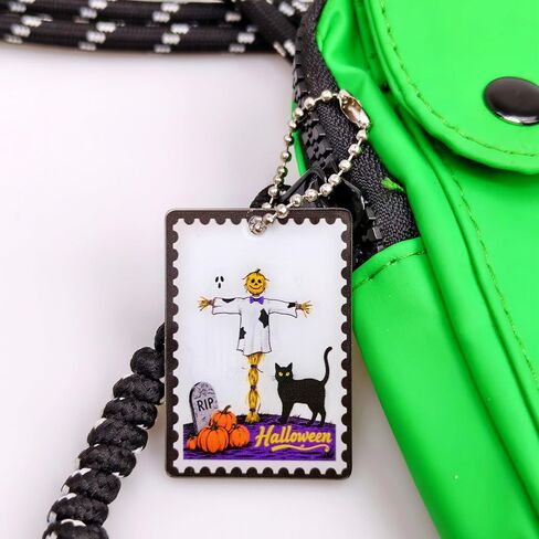 Halloween Fashion Forever Stamps Key Ring - ديكور الهالوين مع الطوابع - سلسلة مفاتيح مزخرفة فريدة من نوعها، Spot M in Kuwait