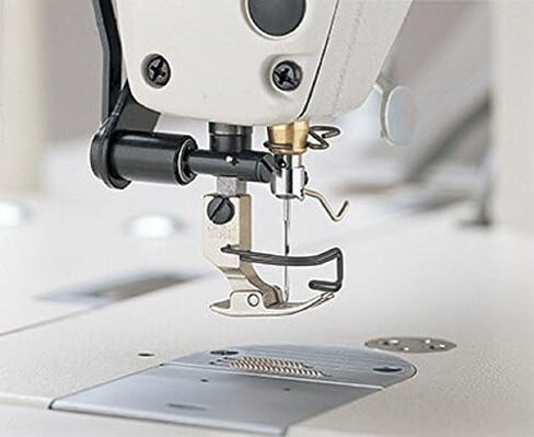 ماكينة الخياطة جوكي DDL-5550 الصناعية ذات الغرز المتشابكة المصنوعة في اليابان in Saudi Arabia