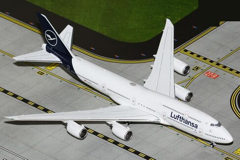 جيميني جيتس GJDLH2209 لوفتهانزا بوينغ 747-8 D-ABYA; مقياس 1:400 in Kuwait