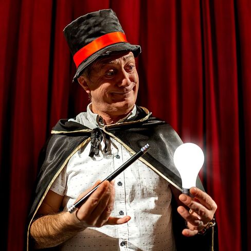 لعبة خدعة المصباح الكهربائي من كيسانجل للأطفال والكبار، دعامة مصباح سحرية قريبة لأوهام المسرح، سهلة التشغيل والتخزين، دعامات خدعة سحرية مقاس 4.6 بوصة للحفلات in Kuwait