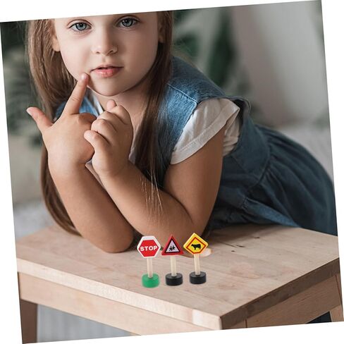 16pcs Wooden Traffic Sign Playset Educational Road Signs for Boy Girl Mini Street Signals for Preschool Safety Awareness Interactive Learning Aid Natural in Kuwait