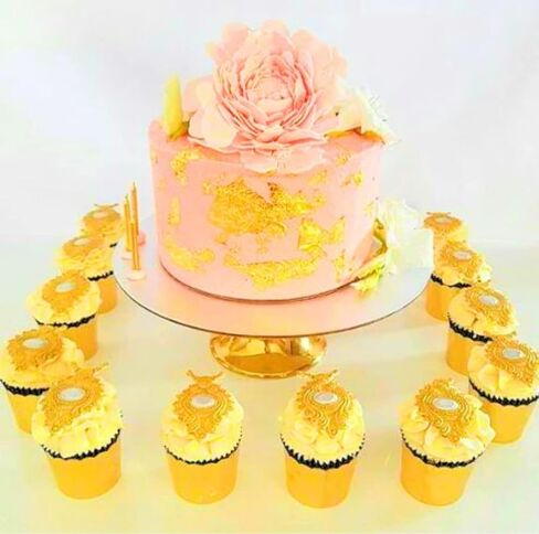 24k Edible Vark Size (75MM"x50MM") | 3x2 Inch pack of Gold Leaf Sheets For Sweets Cake Confitionary Ice Creams Anti Aging Spa (24k Gold Leaves 10 Vark) in Kuwait