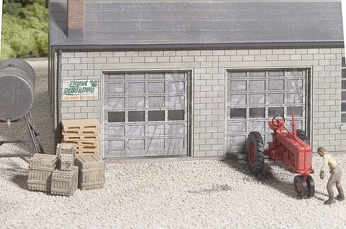 Walthers Cornerstone Series Kit HO Scale State Line Farm Supply Grey in Saudi Arabia