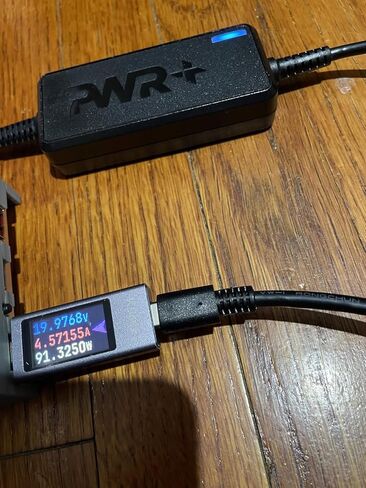 شاحن سيارة لأجهزة الكمبيوتر المحمول Dell Inspiron: 90W 65W 45W 11 13 15-5000 15-3000 15 17 3000 5000 7000 1501 3520 3521 3531 3537 3541 3543 3558 3567 3721 5378 552 1 5547 5555 5558 5559 5567 5720 5755 7352 7378 in Kuwait