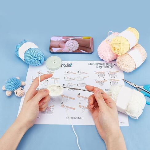 WEBEEDY 4 مجموعات DIY الكروشيه السلاحف المفاتيح مبتدئين مجموعة الكروشيه للبالغين مع فيديو خطوة بخطوة اليدوية السلاحف المفاتيح قلادة الحياكة عدة للذكرى السنوية عيد الحب عيد ميلاد هدايا الزفاف in Kuwait