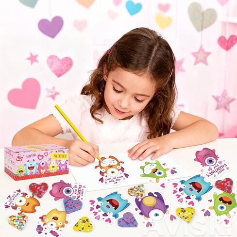 28 حزمة من بطاقات Monster Valentine + مجموعة أقلام تلوين على شكل قلب - 4 ألوان من أقلام تلوين القلب (بعرض 1.57 بوصة) + بطاقات Monster مقاس 3.94 بوصة، وهدايا تبادل الفصول الدراسية وهدايا حفلات عيد الحب للأطفال in Saudi Arabia