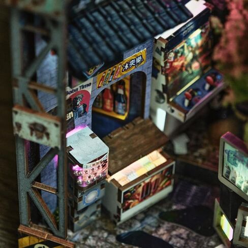 مجموعة Anavrin Book Nook Kit Kowloon Walled City 2049 DIY كتاب خشبي ثلاثي الأبعاد للبالغين والمراهقين ومحبي الكتب، رف الكتب إدراج ديكور المكتبة، هدية إبداعية للعائلة والأصدقاء وكبار السن in Kuwait