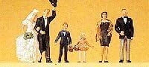 Bride & Groom w/Flower Girl, Ring Bearer & Adult Couple HO Scale Preiser Models in Kuwait