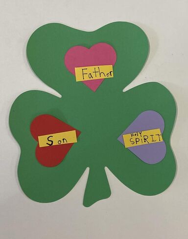 SHAPES ETC. 15 Pcs Shamrock Single Color Super Cut-Outs 8in x 9in Size Spring St. Patrick's Day Irish Classroom Decorations Bulletin Board Decor Kids’ School Craft Projects Teacher Supplies USA Made in Saudi Arabia