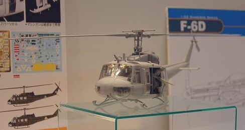 3538 1/35 مقياس بيل UH-1D هيوي أطقم منمذجة in Kuwait