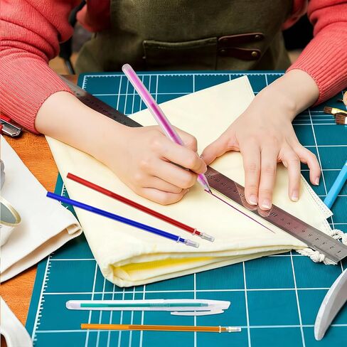 8 قطع من أقلام جانيون القابلة للمسح بالحرارة للنسيج مع 52 عبوة من أقلام تحديد الأقمشة وعلامات الأقمشة لخياطة اللحف وخياطة الأقمشة والخياطة والطباشير (أسود وأبيض) in Kuwait
