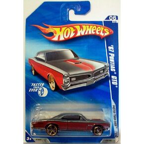 هوت ويلز 2010-134 أحمر/رمادي '67 بونتياك جي تي أو أسرع من أي وقت مضى بمقياس 1:64 in Kuwait