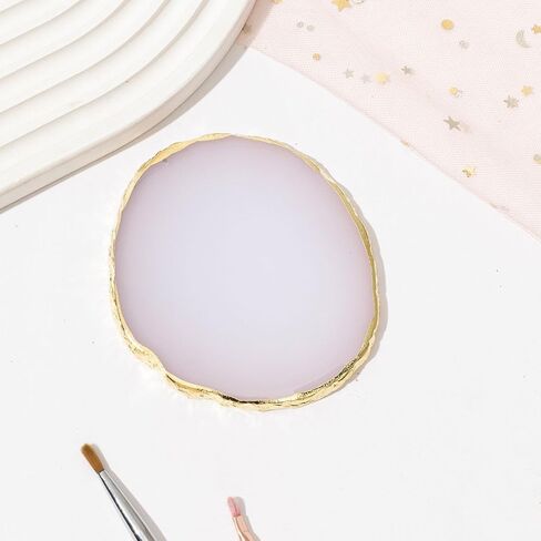 4 قطع لوحة فنية للأظافر من الراتنج، صينية خلط طلاء الأظافر بحافة ذهبية، لوحة عرض فنية للأظافر، حامل طلاء الأظافر لتصميم الأظافر، أدوات المانيكير لفناني الأظافر (على شكل قلب أبيض وردي) in Kuwait