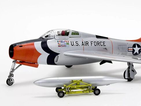 ريفيل 85-5996 ريبابليك F-84F ثاندرستريك ثندربيردز بمقياس 1:48 75 قطعة من مستوى المهارة 4 نموذج مجموعة بناء الطائرة in Saudi Arabia