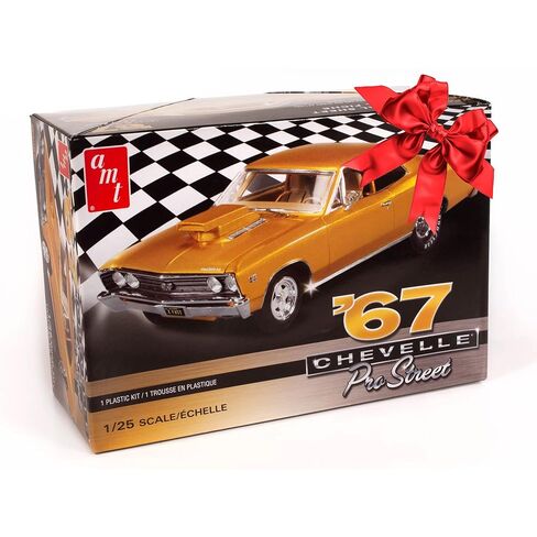 AMT 1967 Chevy Chevelle Pro Street 1:25 Scale Model Kit in Saudi Arabia