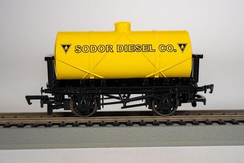 قطارات باخمان - شركة THOMAS & FRIENDS SODOR DIESEL CO. TANKER - مقياس HO in Kuwait