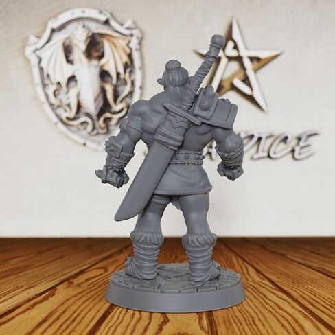 Heroic Un Painted Fantasy Minis - شخصية لعبة مصغرة احترافية مقاس 32 مم للعب الأدوار وTTRPG، منمنمات ألعاب الطاولة التفصيلية لـ Dungeon Masters - 5.8 سم Half Orc Warrior (AS406) in Kuwait