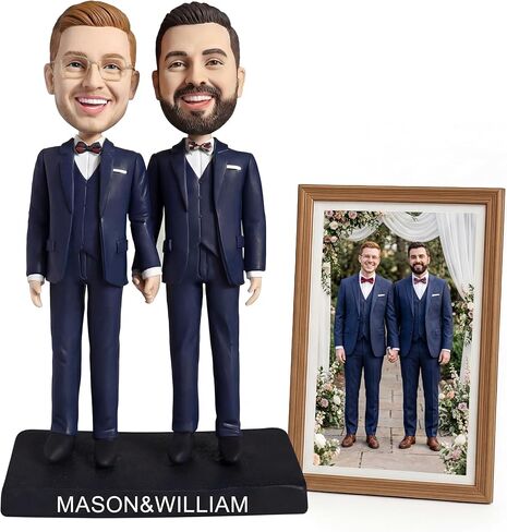 زوجان مخصصان من الصور، دمى Bobblehead مصنوعة يدويًا ومخصصة بالكامل مع قاعدة محفورة، زفاف يسوع الحب in Kuwait