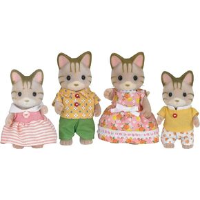 Calico Critters Sandy Cat Family, Set of 4 Collectible Doll Figures in Saudi Arabia