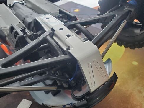 Aluminium Alloy Front Chassis Skid Plate fits Traxxas 1/10 New EREVO 2.0 E REVO - Silver in Saudi Arabia