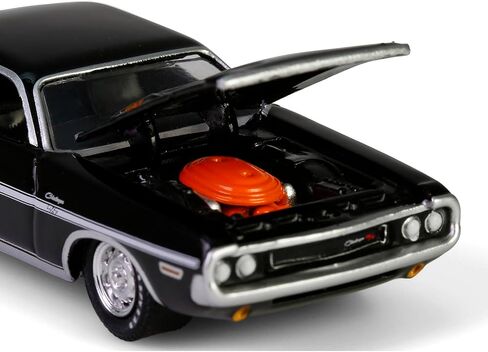 1970 R/T 440 أسود مع خطوط بيضاء سلسلة 15 1/64 نموذج سيارة مصبوبة من Greenlight 37320D in Saudi Arabia