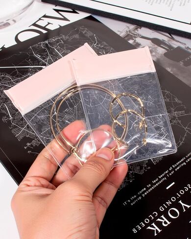 40 قطعة من حقائب مجوهرات السفر من Letgo، حقائب مجوهرات شفافة من مادة PVC، حقيبة مجوهرات مضادة للتلطيخ وحقائب تخزين المجوهرات للأقراط والخواتم والقلائد والأساور للهدايا للنساء والفتيات (5 أحجام مختلطة) in Kuwait