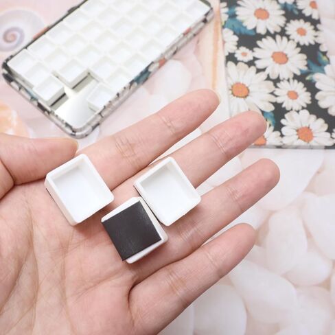 Cute Daisy Pattern Watercolor Palette Paint Tin Case with 40pcs White Plastic Half Pans for Travel Daily Life Drawing Use in Saudi Arabia