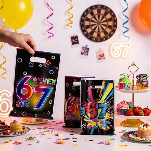 30 قطعة من Tintinwiwigo 6 7 حقائب هدايا لزينة عيد الميلاد، 6 7 حقائب هدايا لعيد الميلاد، حقائب هدايا بمقابض، نمط مزدوج الجوانب، 67 حقيبة هدايا للحفلات - قوس قزح in Kuwait