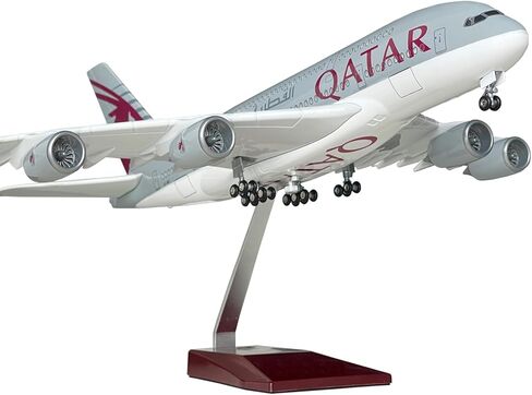 طائرة نموذجية A380 بمقياس 1/160 طائرة نموذجية A380 مع أضواء LED وإكسسوارات مشهد المطار عرض مثالي وهدية in Kuwait