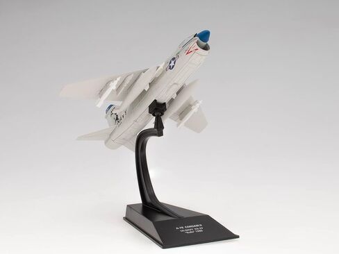 OPO 10 - طائرة مقاتلة عسكرية 1/100 A-7E Corsair II البحرية الأمريكية VA-37 Bulls 1980 - USS Saratoga - CP41 in Saudi Arabia