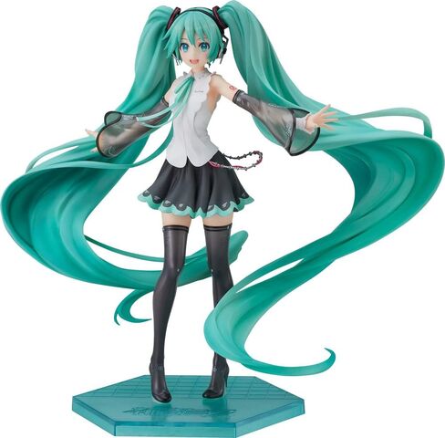 Good Smile Company Piapro Characters: Hatsune Miku NT 1:8 Scale Figure in Saudi Arabia