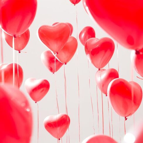 مجموعة بالونات عيد الحب بالونات I Love You وبالونات قلب مطبوعة على شكل قلب مع 1000 قطعة من بتلات الورد الحريرية الحمراء لتزيين الزهور على شكل دب لتزيين حفلات عيد الحب in Kuwait