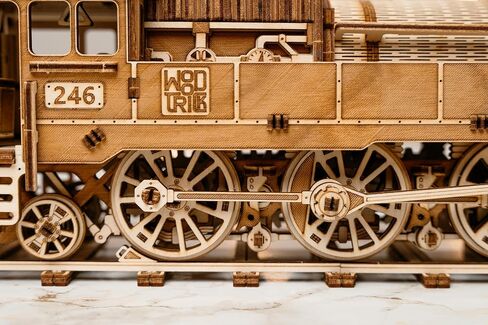 مجموعة قطارات خشبية Wood Trick Grand Traveler 246 مع سكة ​​حديدية - ركوب يصل إلى 20 قدمًا - 16 × 4 بوصة - مجموعة نماذج قاطرة - ألغاز خشبية ثلاثية الأبعاد للبالغين للبناء - نماذج DIY الهندسية للبالغين للبناء in Kuwait